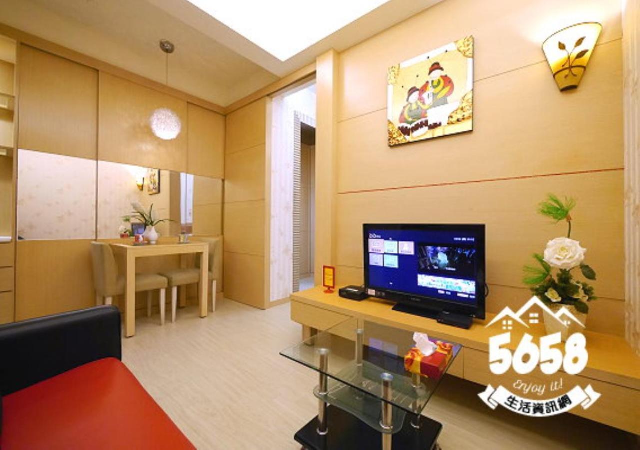 85 Cape Inn Kaohsiung Extérieur photo
